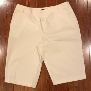 Women’s Context Bermuda shorts